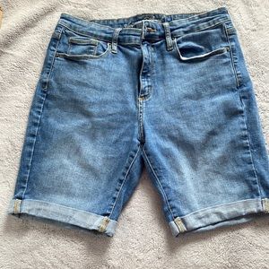 Universal Thread denim short size 12